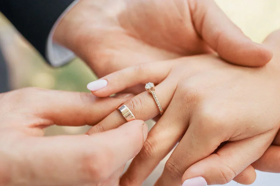 How to Pick a Wedding Band That Complements Your Engagement Ring