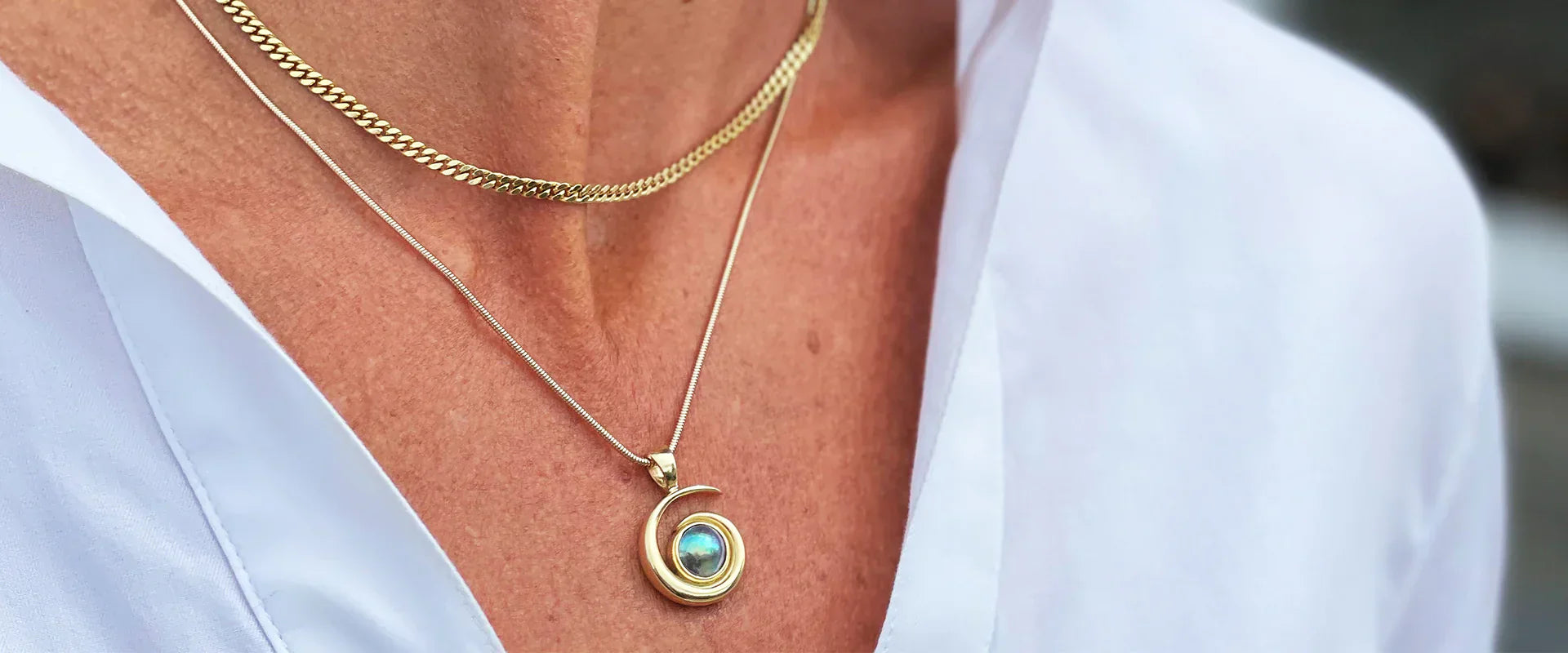 Necklace Sizes Chart: Find the Right Necklace Length for Your Style