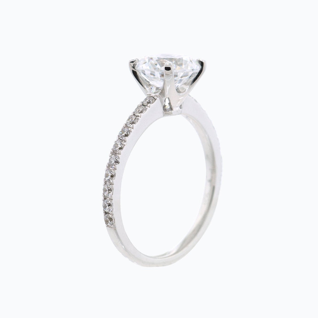 round-shaped-moissanite-solitaire-engagement-ring-2