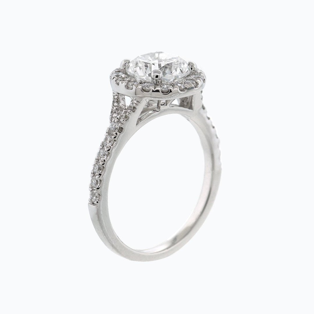 round-shaped-moissanite-halo-engagement-ring