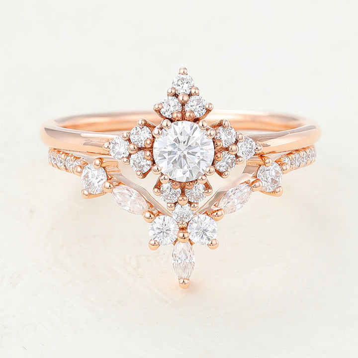 round-moissanite-cluster-bridal-ring-set