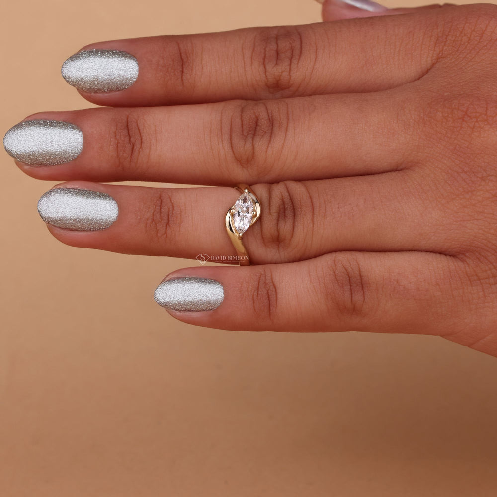 East West Engagement Ring
Marquise Moissanite Bypass
1.0CT Moissanite Ring
