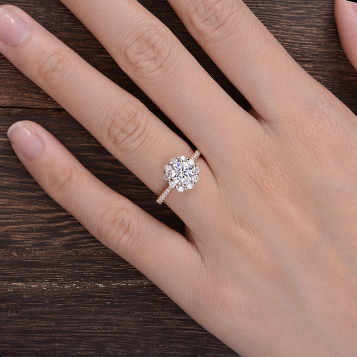 1.35CT Round Cut Halo Moissanite Diamond Engagement Ring