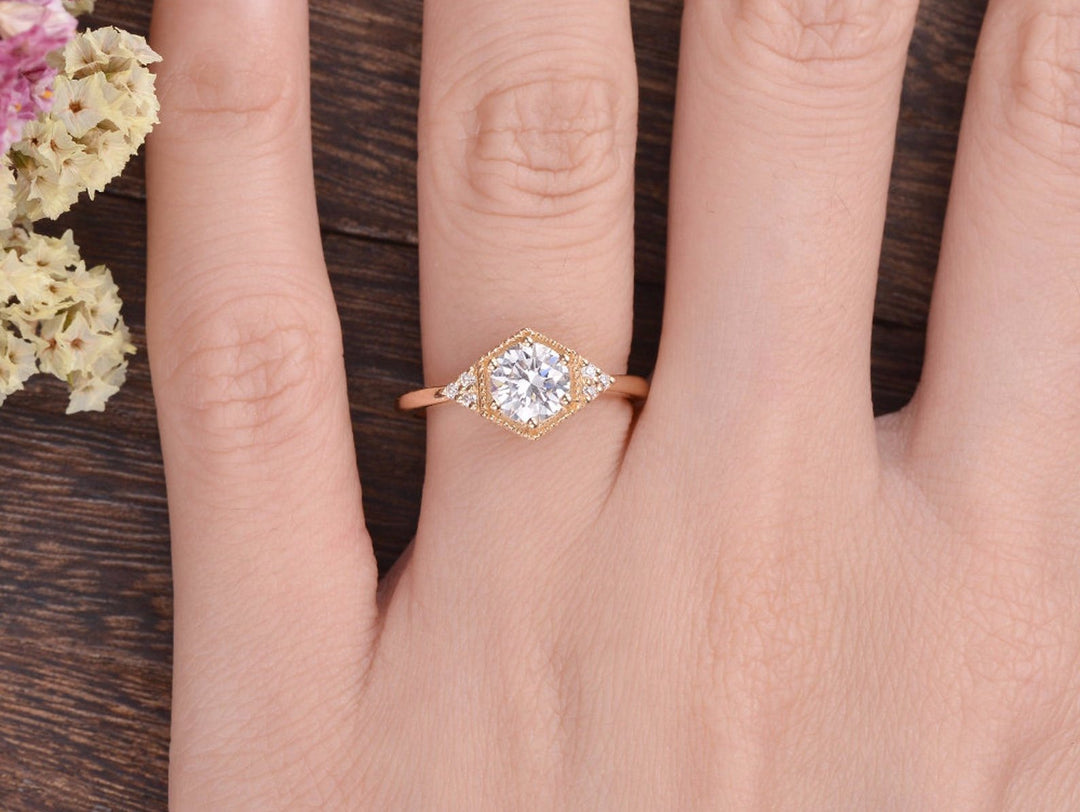 1.60CT Round Cut Vintage Art Deco Moissanite Diamond Engagement Ring