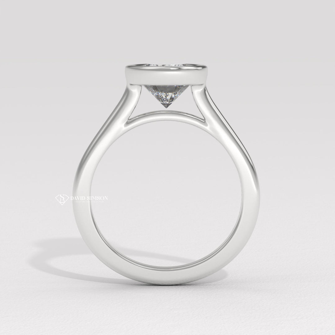 2.0CT-3.0CT Bezel Set Oval Moissanite Diamond Engagement Ring