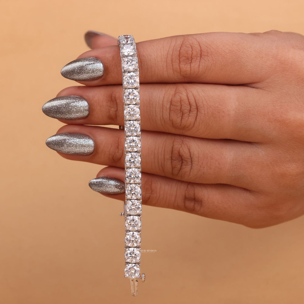 Sterling Silver Moissanite Jewelry
Ethical Diamond Alternative Bracelet
Round Brilliant Cut Moissanite Links
Lab Created Diamond Tennis Bracelet
