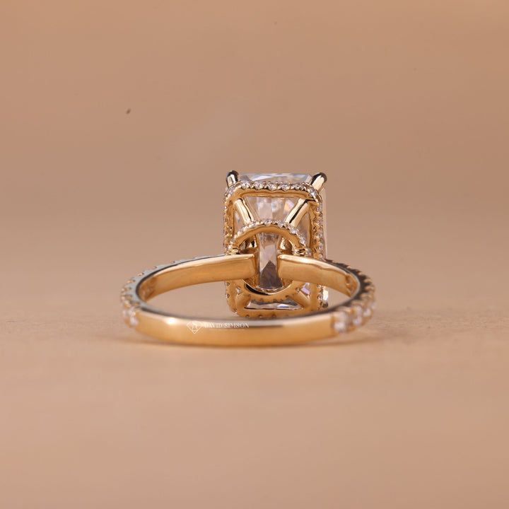 Platinum Radiant Moissanite
D Color Radiant Cut
VVS1 Radiant Moissanite
Crushed Ice Radiant Ring
Thin Band Radiant Solitaire
