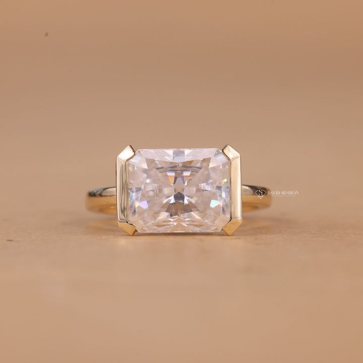Platinum Radiant Bezel
D Color Radiant Cut
VVS1 Radiant Moissanite
Crushed Ice Radiant
