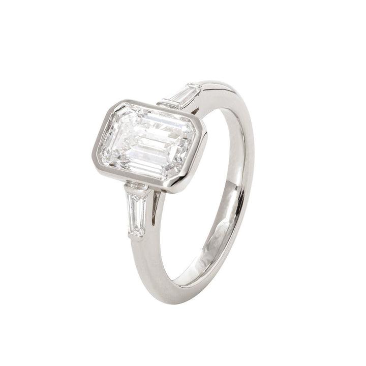 1.50ct-2.50ct Emerald  Cut Diamond Bezel Solitaire Three Stone Engagement Ring