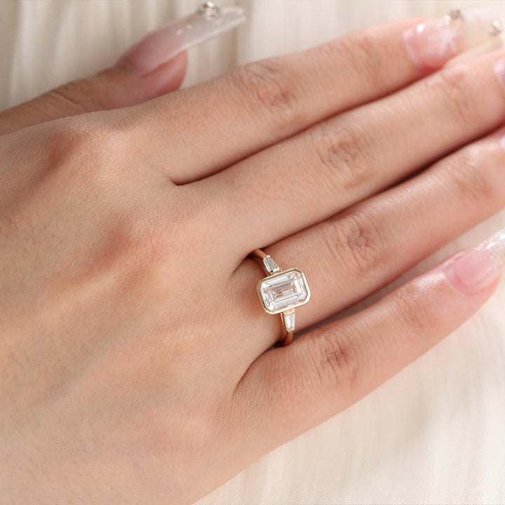 1.50ct-2.50ct Emerald  Cut Diamond Bezel Solitaire Three Stone Engagement Ring