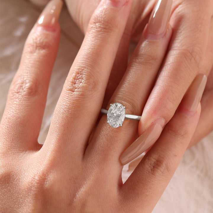 2.0ct-3.0ct Oval Cut Moissanite Diamond Cathedral Setting Engagement Ring