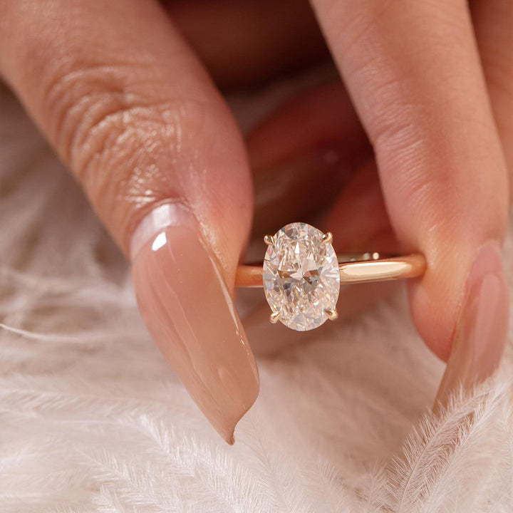 2.0ct-3.0ct Oval Cut Moissanite Diamond Cathedral Setting Engagement Ring