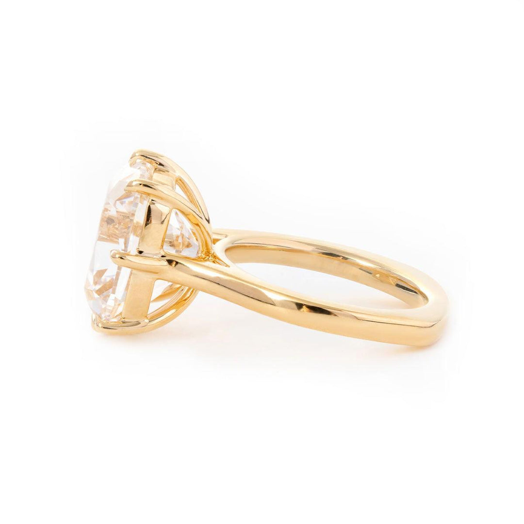 9.0ct-10.0ct Old Mine Elongated Cushion Cut Moissanite Diamond Engagement Ring