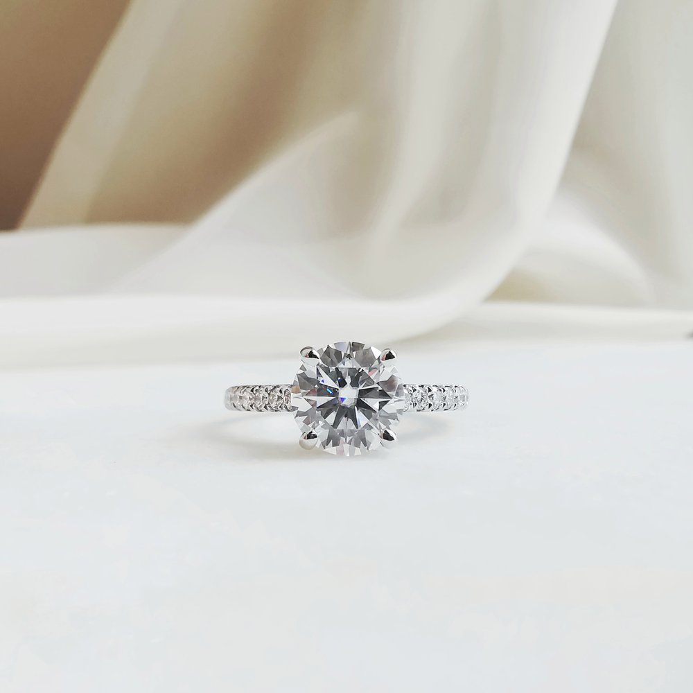 1-50-ct-round-shaped-moissanite-pave-setting-engagement-ring