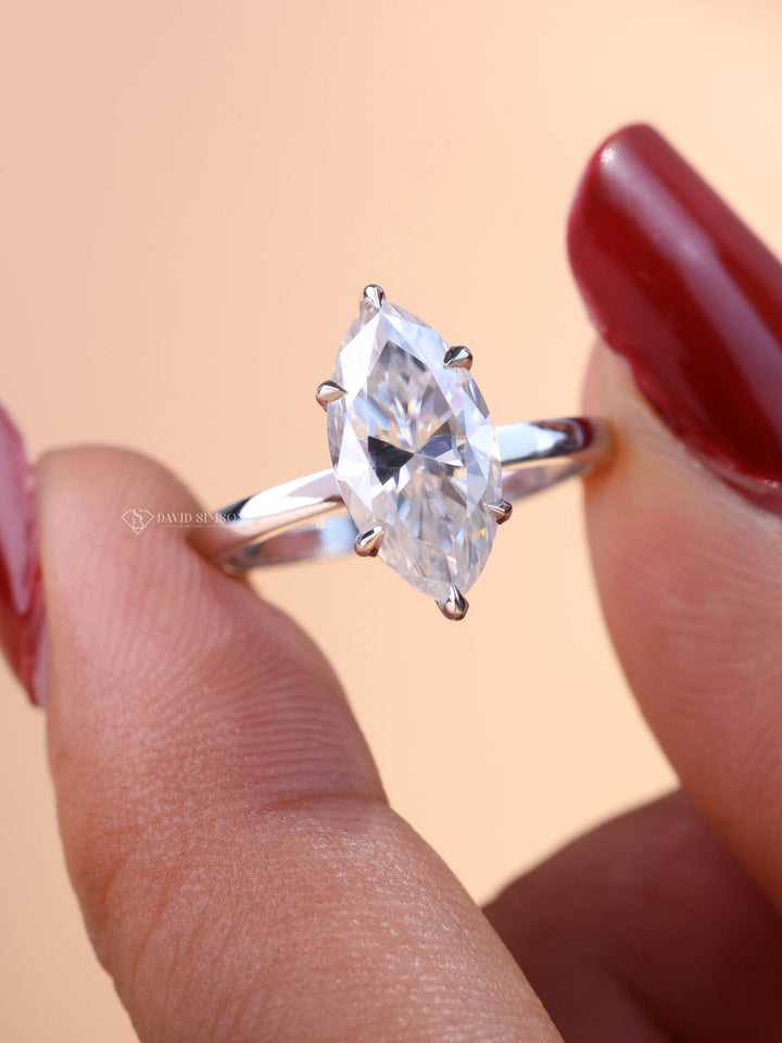 1.0CT-2.0CT Marquise Cut Moissanite Diamond Solitaire Engagement Ring