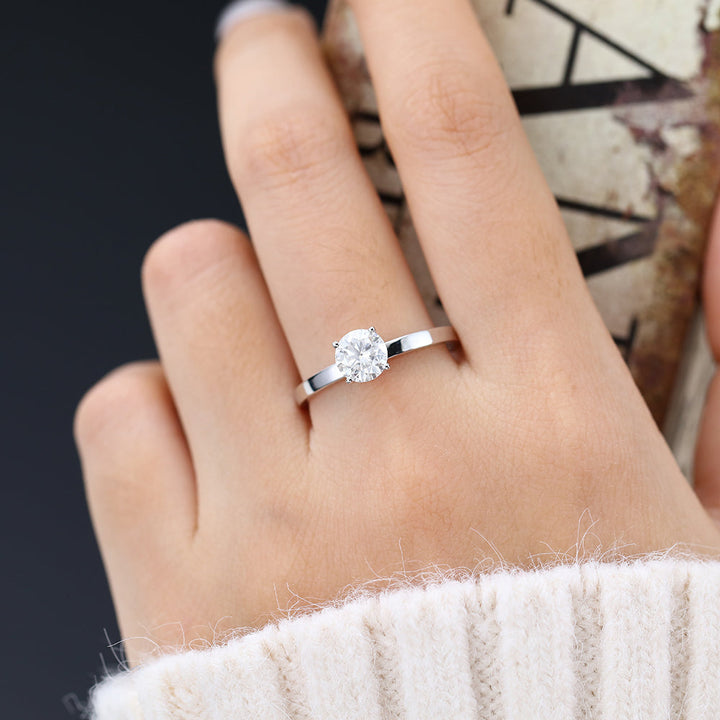 round-shaped-moissanite-solitaire-engagement-ring-3