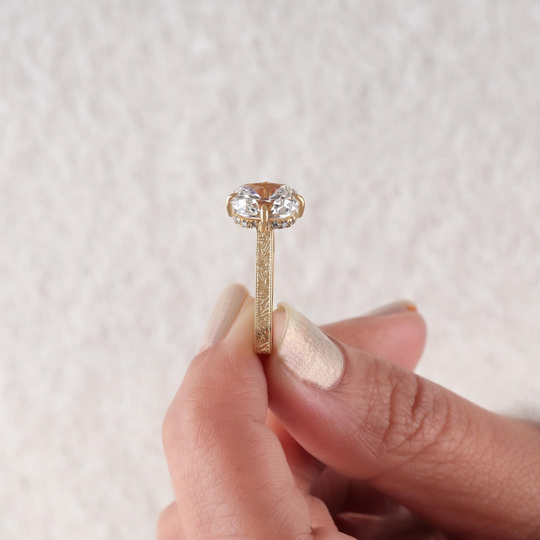 Antique Inspired Ring
2.0CT Moissanite
3.0CT Moissanite
Lab Grown Moissanite
Moissanite Solitaire