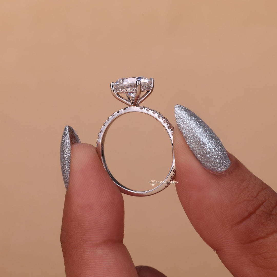 1.50 Carat Moissanite Ring
2.50 CT Moissanite Ring
Round Brilliant Cut Moissanite
