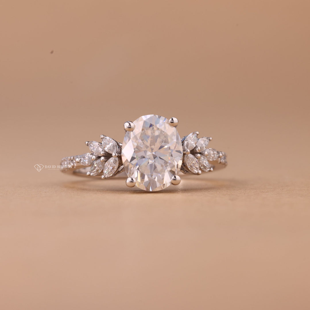 1.5CT Oval Moissanite
2.5CT Oval Moissanite
Oval Moissanite Cluster
Cluster Engagement Ring