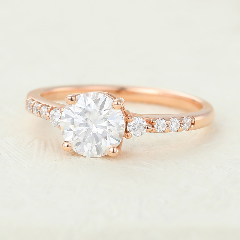 round-shaped-moissanite-pave-setting-engagement-ring-3