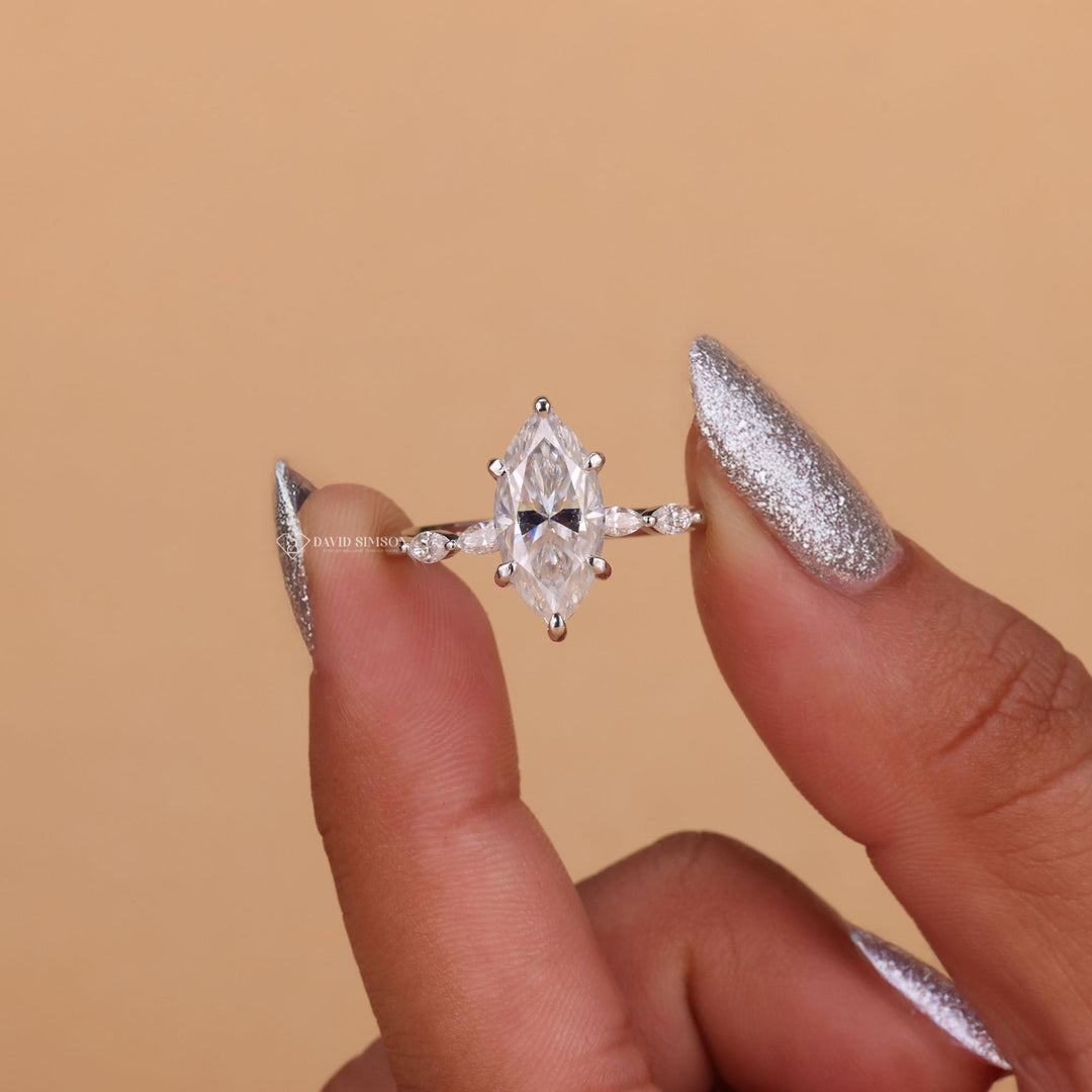 2CT Marquise Moissanite
3CT Marquise Moissanite
Marquise Hidden Halo
Hidden Halo Engagement Ring
