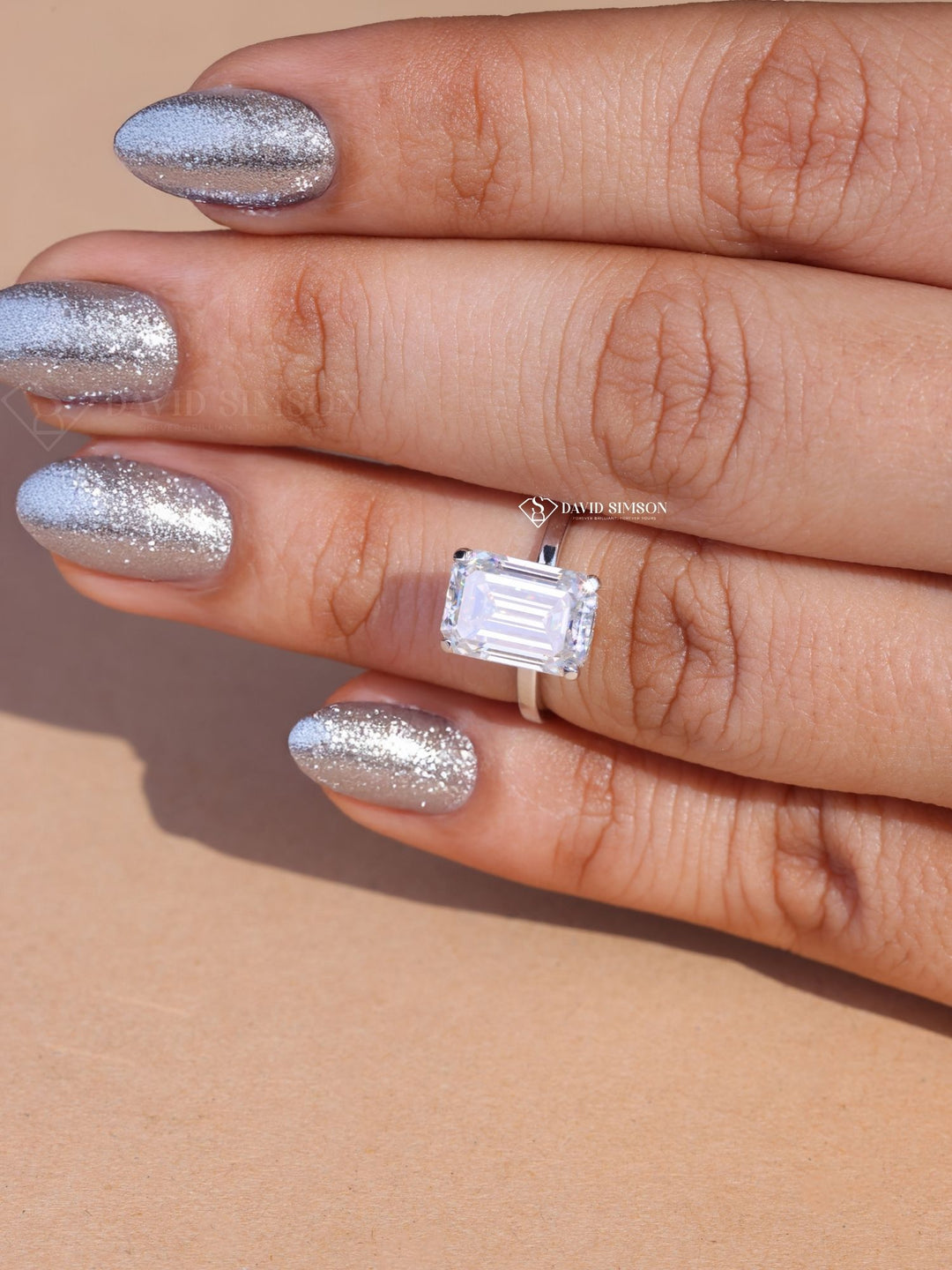 2.0CT-3.0CT Emerald Cut Moissanite Hidden Halo Diamond Engagement Ring