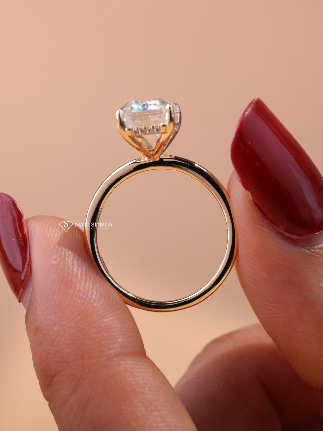 2.0CT-4.0CT Emerald Cut Moissanite Diamond Hidden Halo Engagement Ring