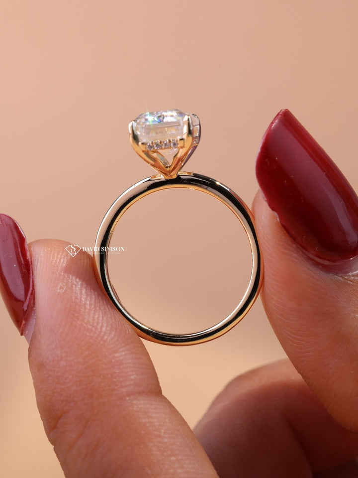 2.0CT-4.0CT Emerald Cut Moissanite Diamond Hidden Halo Engagement Ring