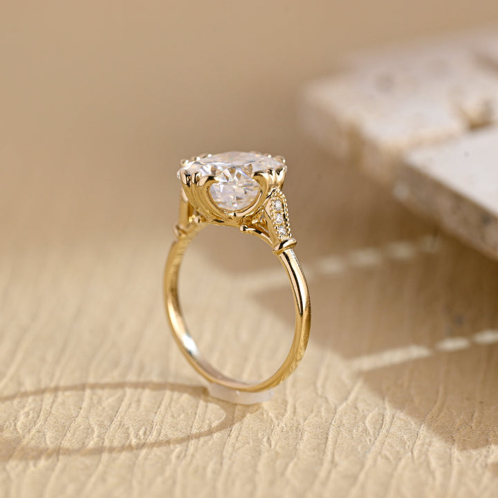 Heirloom Engagement Ring
Custom Art Deco Ring
2.0CT Moissanite
3.0CT Moissanite
Statement Vintage Ring
Handcrafted Filigree
Old World Style Ring
