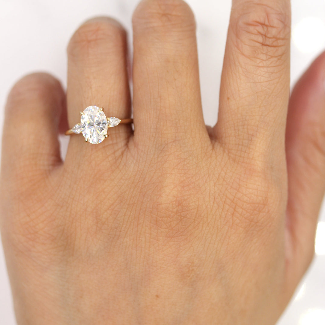 3.75CT Oval Cut Three Stone Moissanite Diamond Engagement Ring