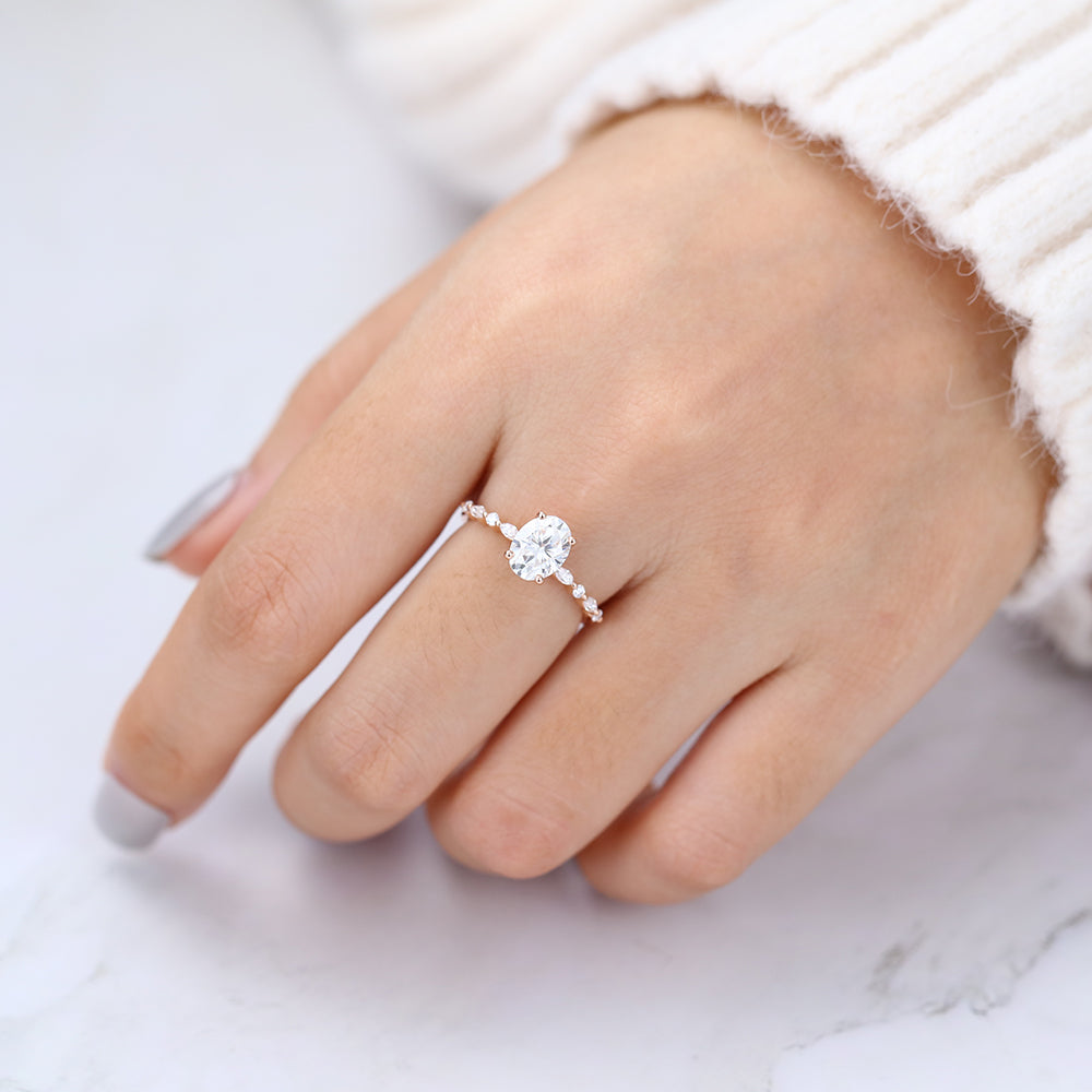 oval-shaped-moissanite-pave-setting-engagement-ring-7