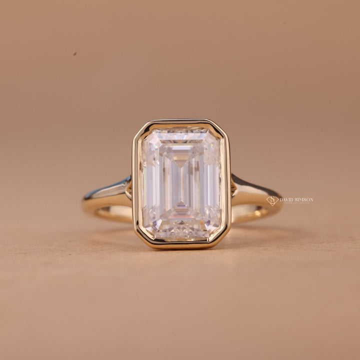 3CT Emerald Moissanite
5CT Emerald Moissanite
Bezel Set Moissanite