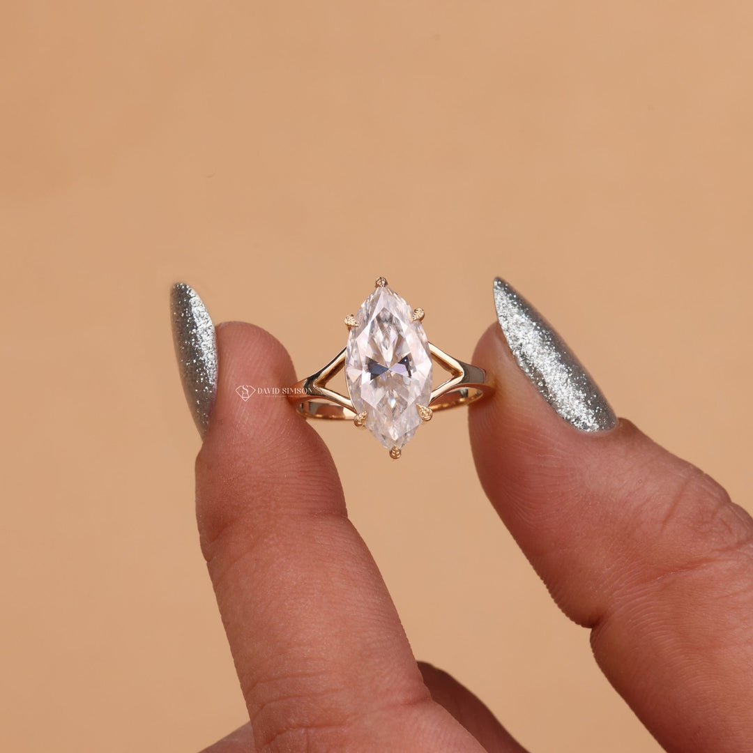 3CT Marquise Moissanite
4CT Marquise Moissanite
Split Shank Moissanite Ring
