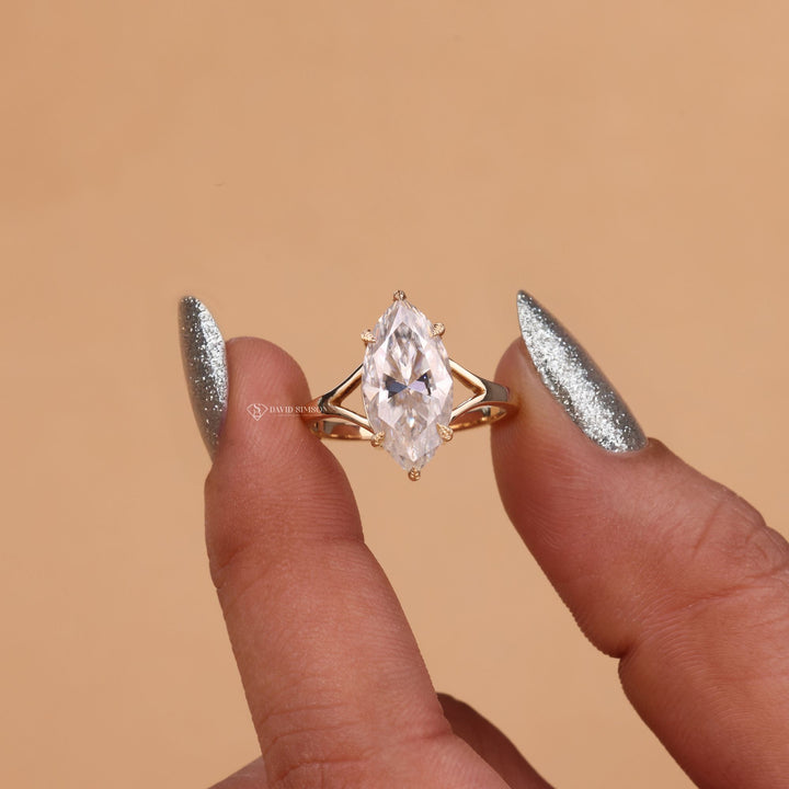 3CT Marquise Moissanite
4CT Marquise Moissanite
Split Shank Moissanite Ring
