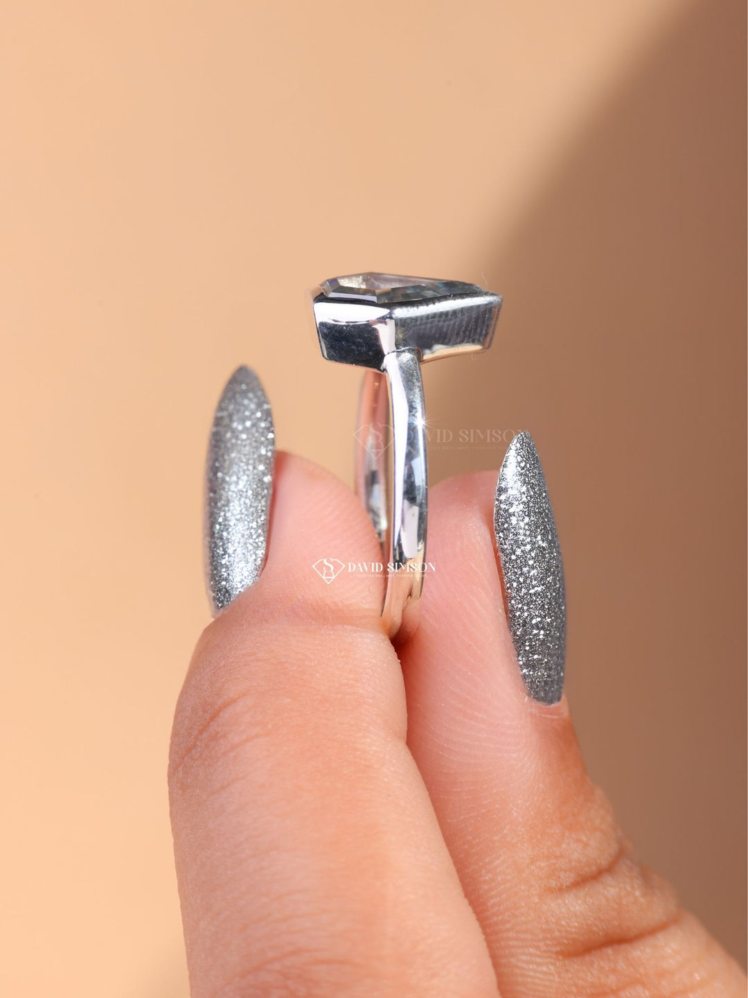 2.0CT-3.0CT Portrait Cut Moissanite Black Diamond Engagement Ring