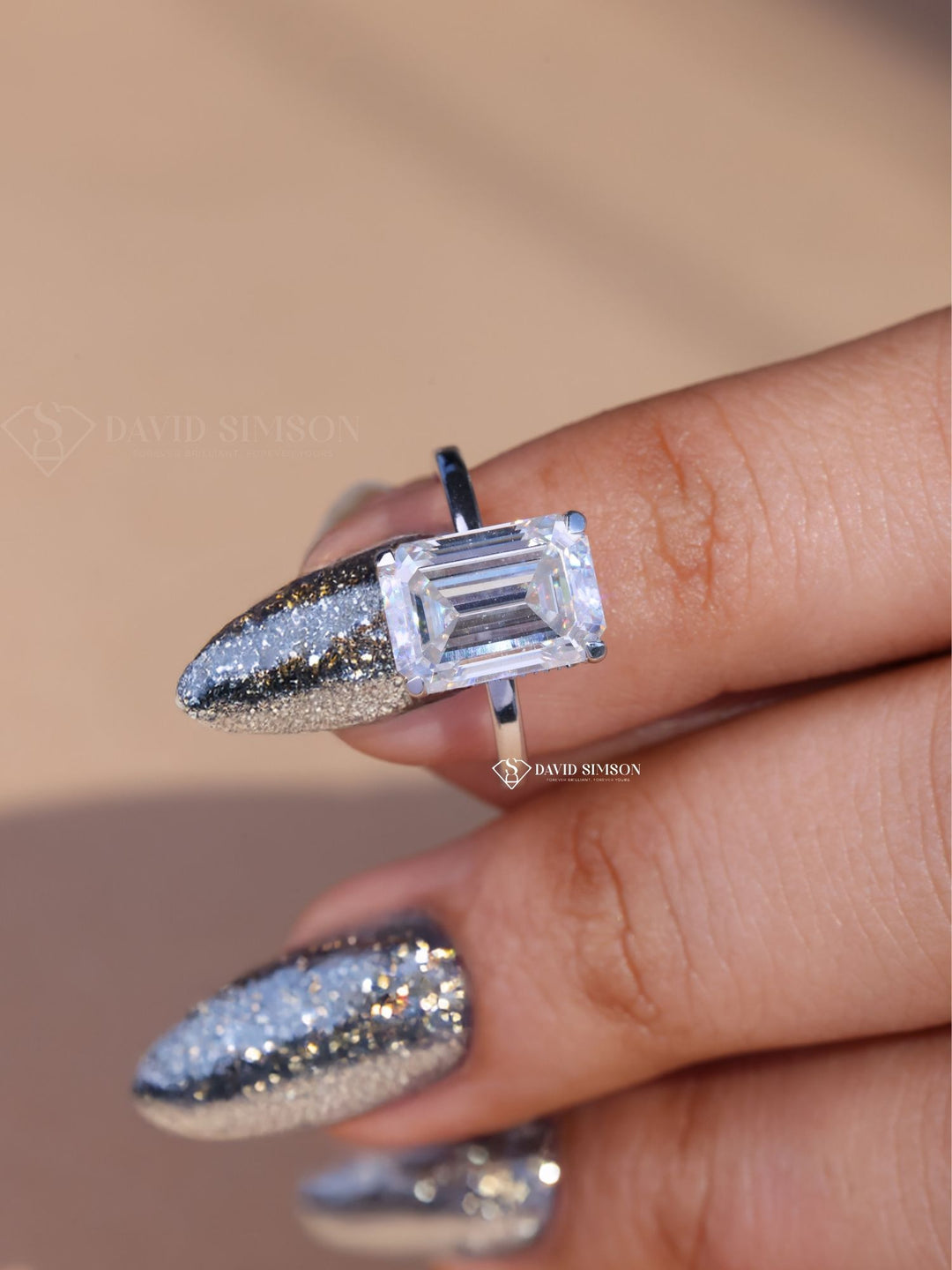 2.0CT-3.0CT Emerald Cut Moissanite Hidden Halo Diamond Engagement Ring