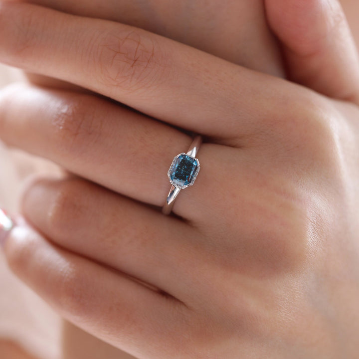 Blue Radiant Diamond
Ocean Blue Diamond Ring
2 Carat Blue Diamond
3 Carat Blue Diamond
