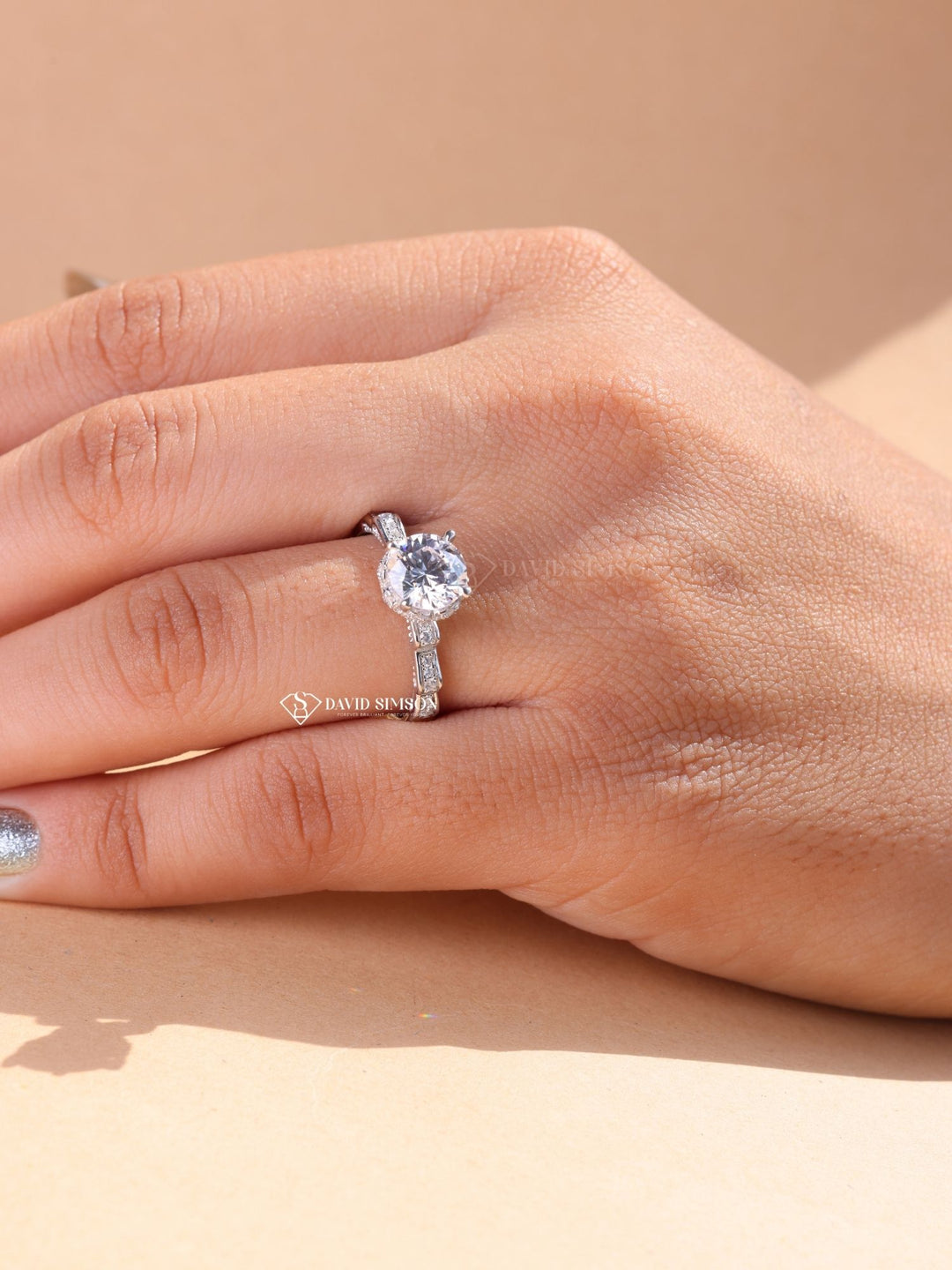 1.0CT-2.0CT Round Cut Moissanite Diamond Antique Pave Engagement Ring