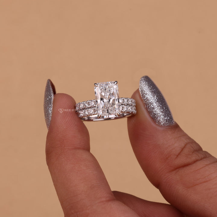 4.0CT Radiant Moissanite
Hidden Halo Engagement Ring
Eternity Wedding Band
