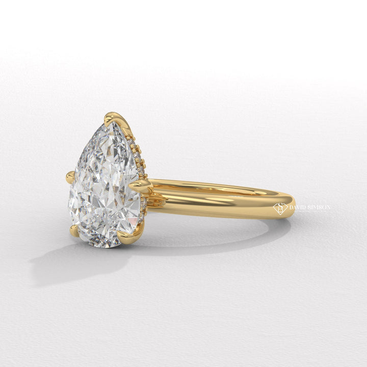 2.50CT-3.50CT Pear Moissanite Hidden Halo Diamond Engagement Ring