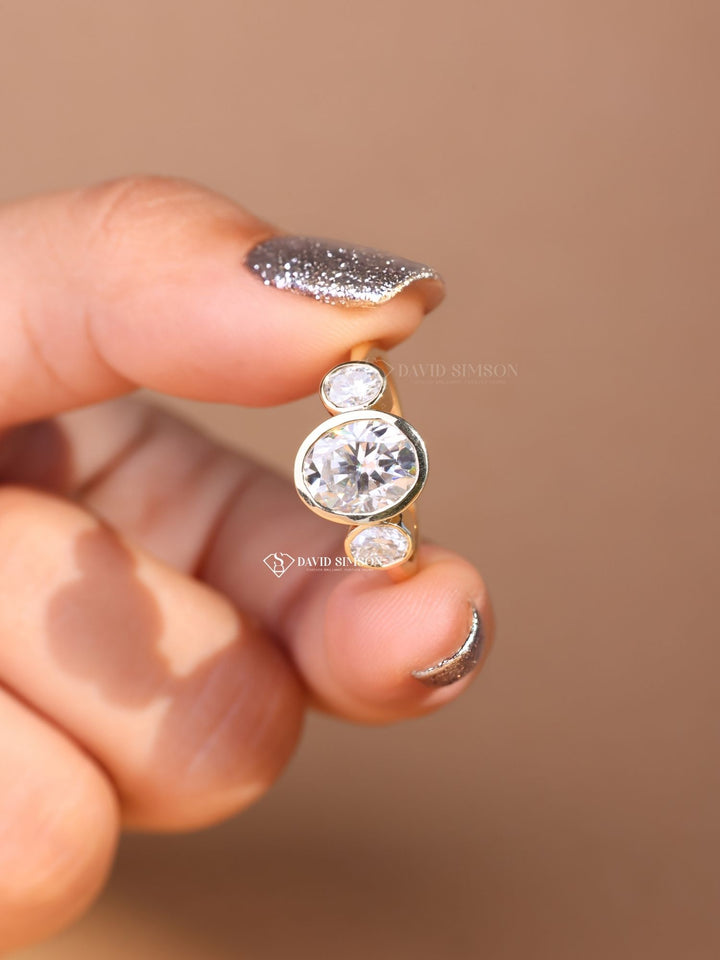 3.0CT-4.0CT Bezel Set Oval Cut Moissanite Diamond Three Stone Engagement Ring