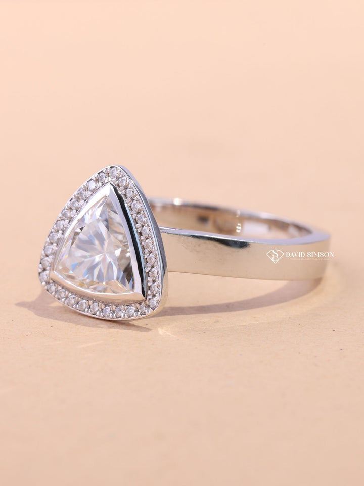 1.0CT-2.0CT Trillian Cut Moissanite Diamond Bezel Set Halo Engagement Ring