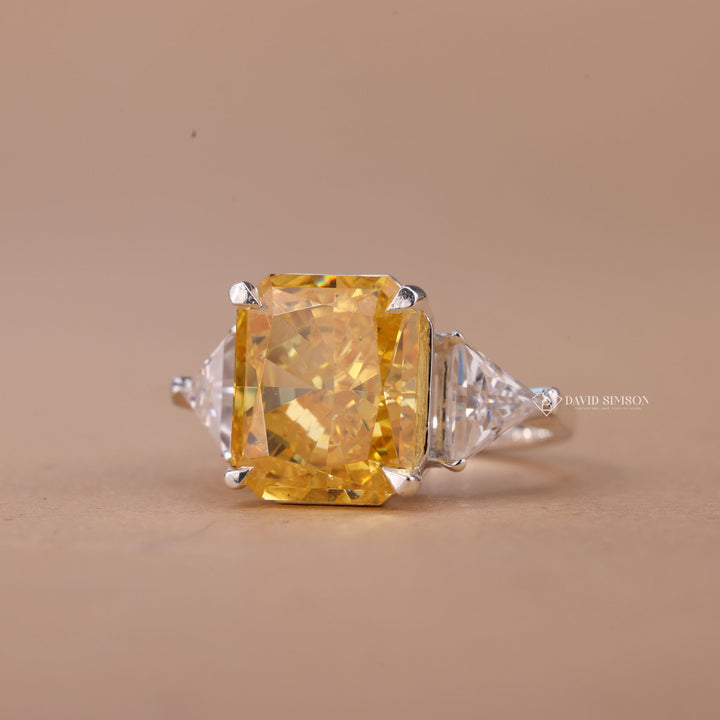 Handmade Moissanite
Custom Engagement Ring
Bridal Moissanite Ring

