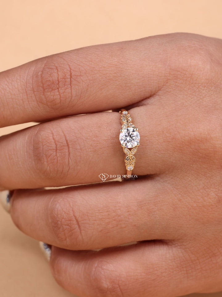 1.0CT-2.0CT Round Cut Moissanite Vintage Milgrain Pave Diamond Engagement Ring