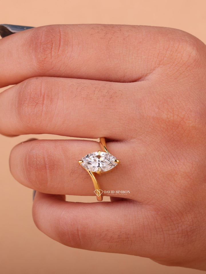 2.0CT-3.0CT Marquise Cut Moissanite Diamond Bypass Engagement Ring