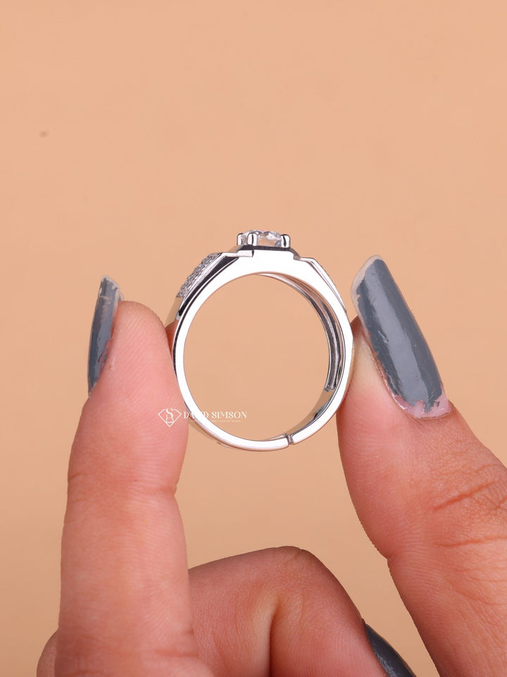 Round Cut Moissanite Diamond Pave Men's Wedding Ring