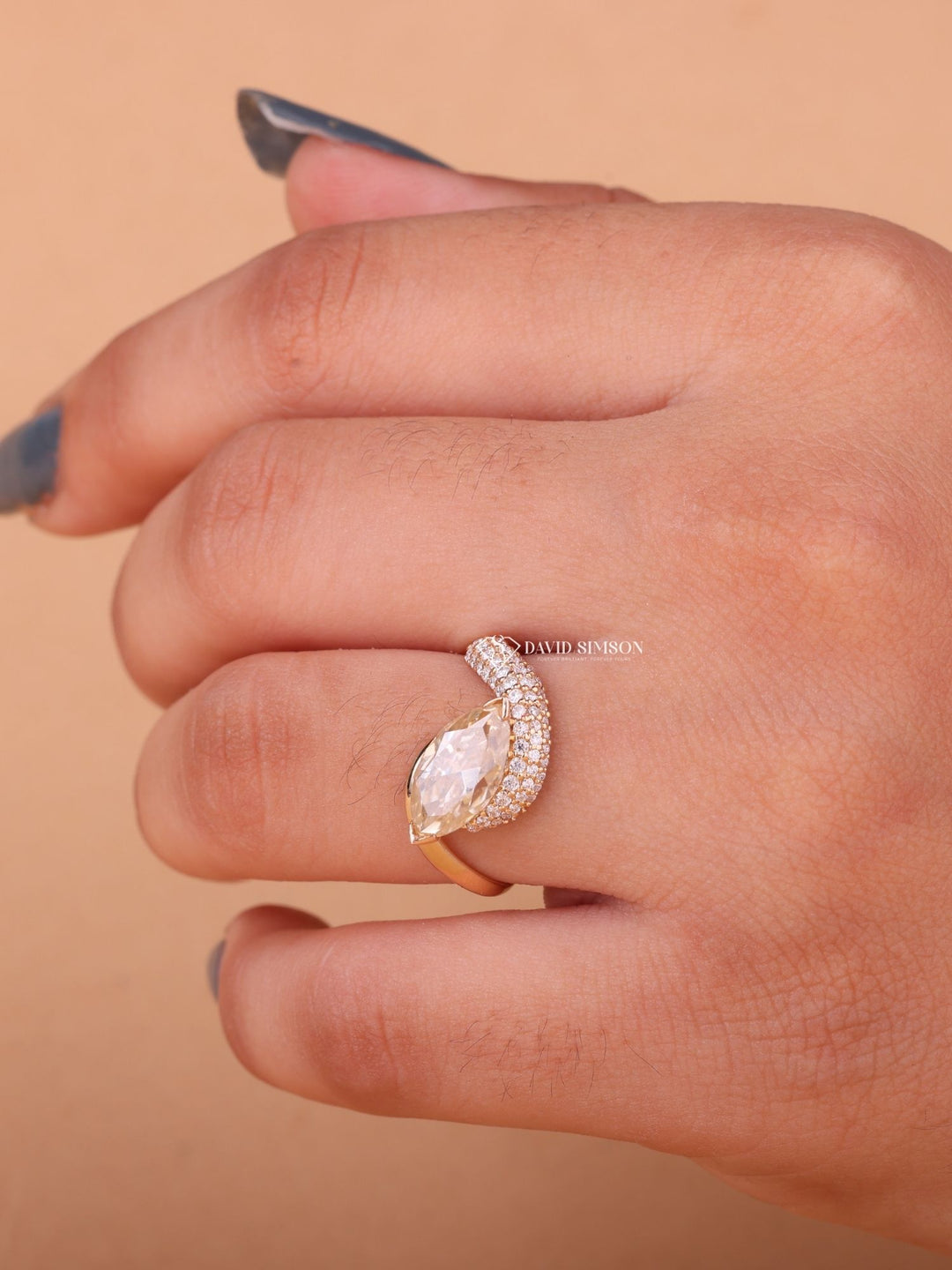 2.50CT-3.50CT Yellow Marquise Cut Moissanite Diamond Unique Engagement Ring