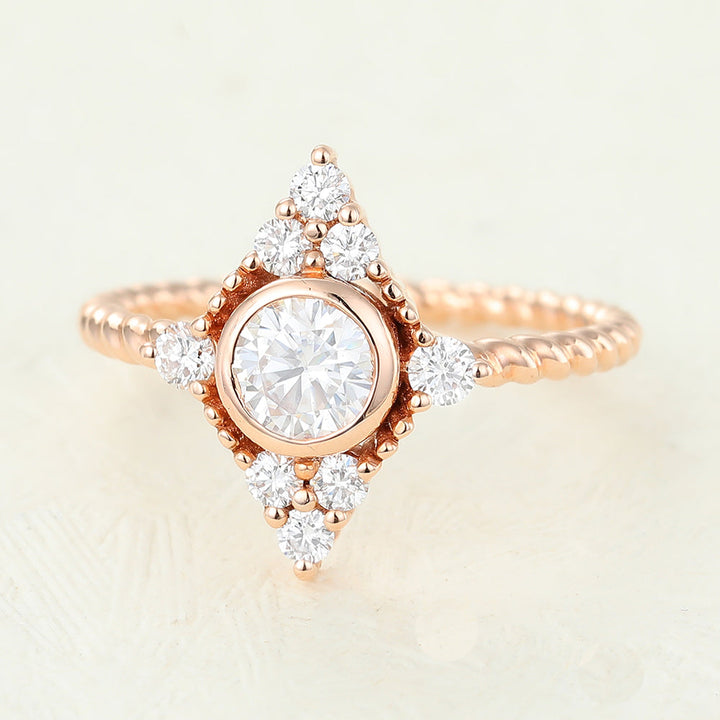 round-shaped-moissanite-vintage-engagement-ring