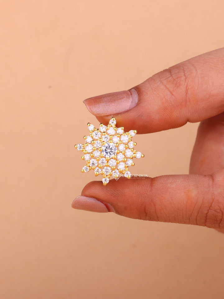 Round Cut Moissanite Diamond Starburst Engagement Ring