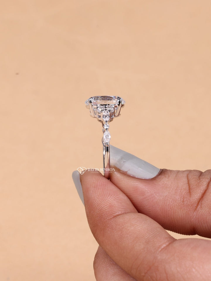 3.0CT-4.0CT Oval Cut Moissanite Cluster Diamond Engagement Ring